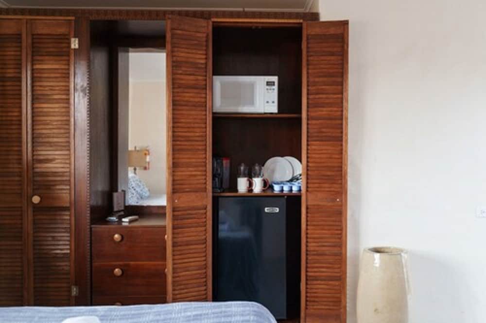Arubiana Inn — Hotel rooms in Noord, Aruba