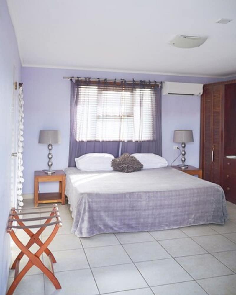 Arubiana Inn — Hotel rooms in Noord, Aruba