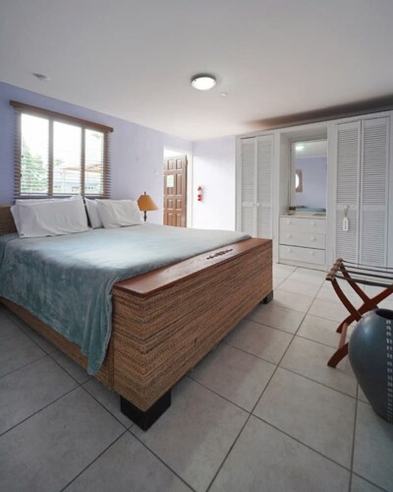 Arubiana Inn — Hotel rooms in Noord, Aruba