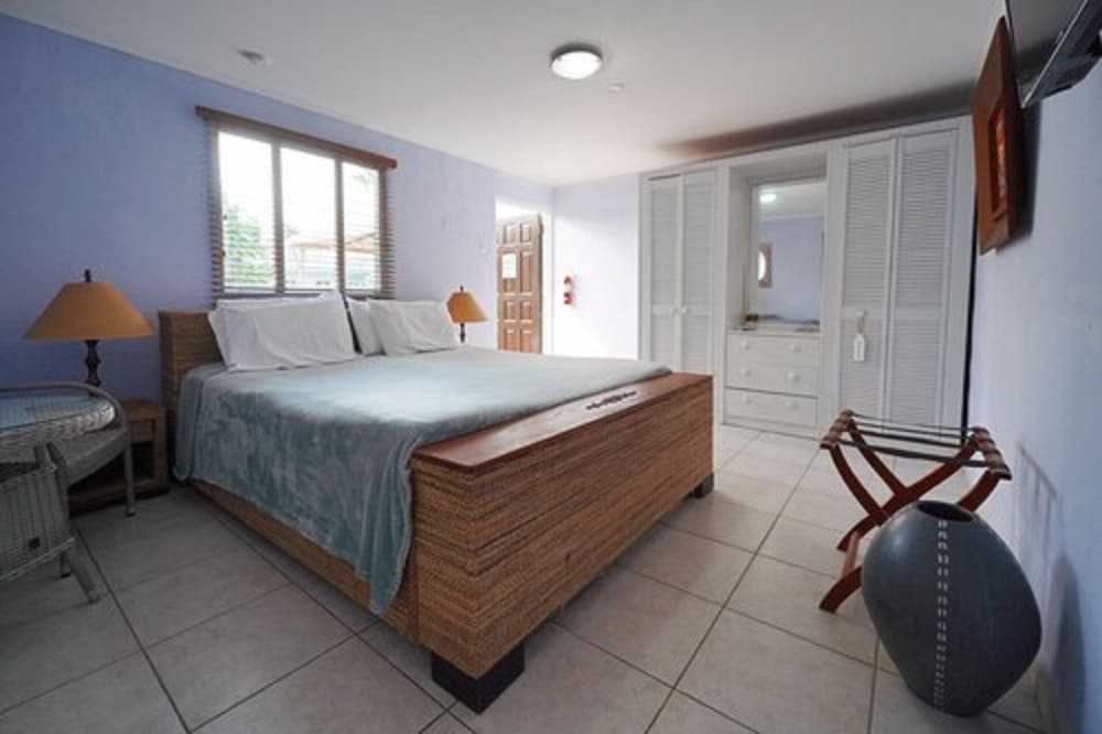 Arubiana Inn — Hotel rooms in Noord, Aruba