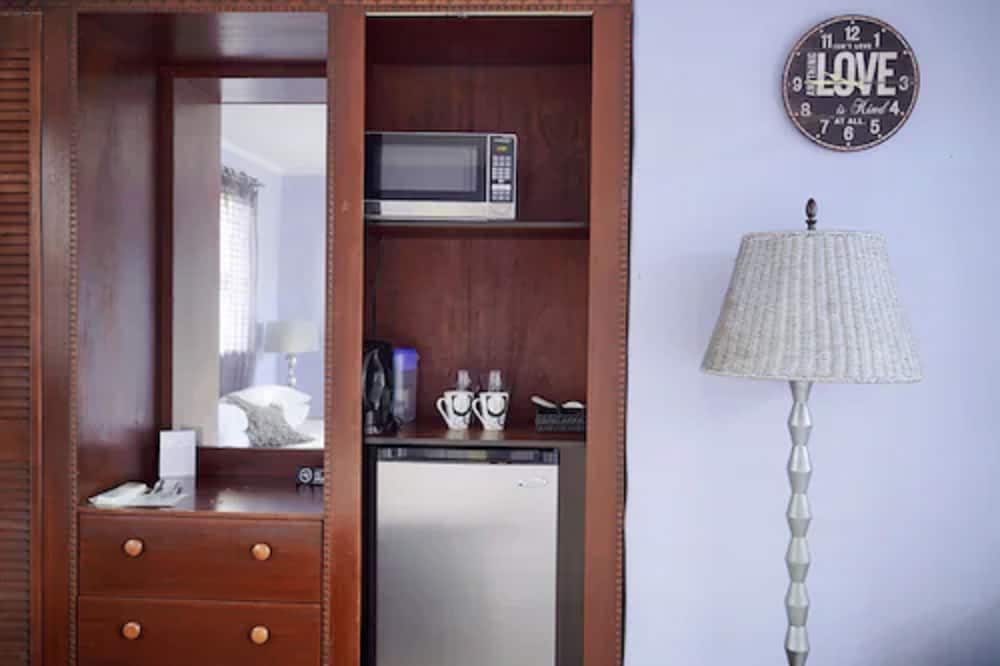 Arubiana Inn — Hotel rooms in Noord, Aruba