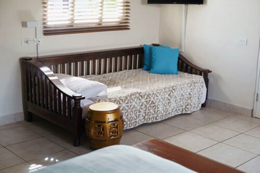 Arubiana Inn — Hotel rooms in Noord, Aruba