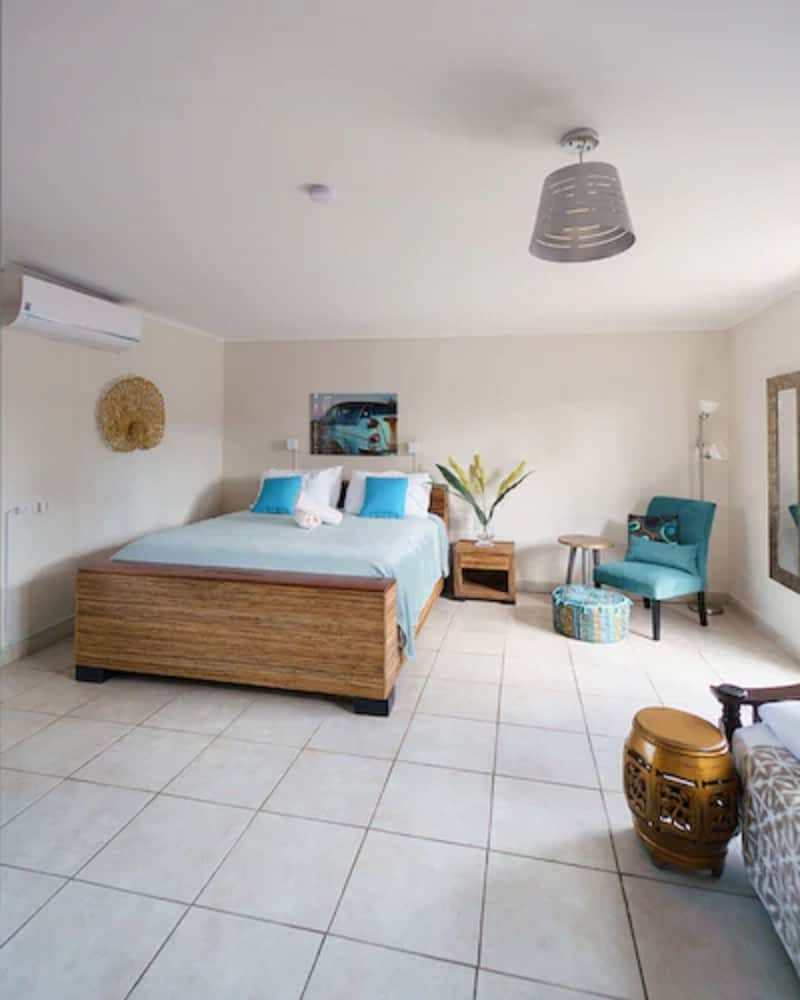 Arubiana Inn — Hotel rooms in Noord, Aruba