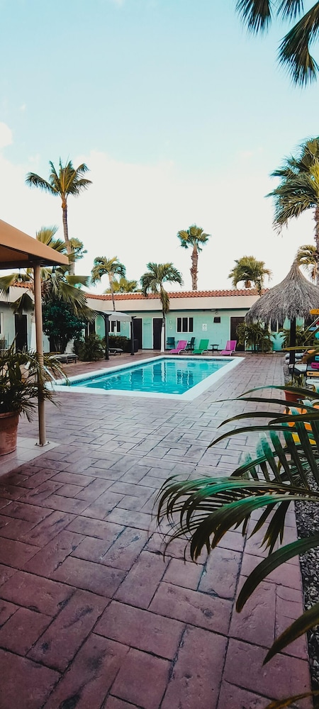 Arubiana Inn — Swimming pool in Noord, Aruba