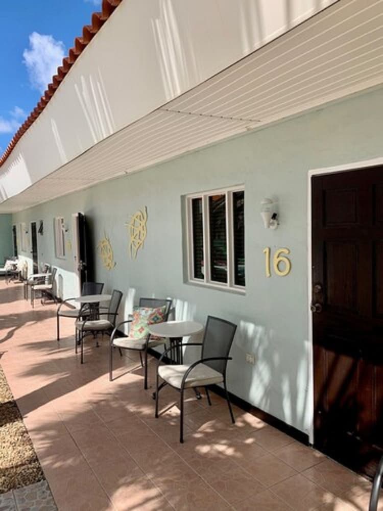 Arubiana Inn — Hotel building in Noord, Aruba