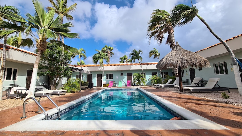 Arubiana Inn — Swimming pool in Noord, Aruba