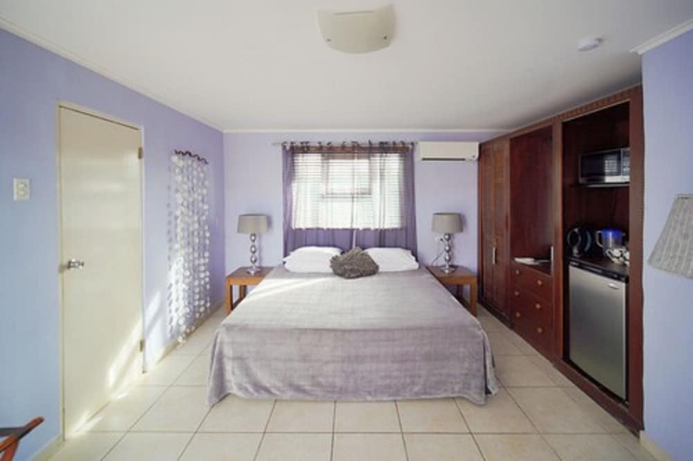 Arubiana Inn — Hotel rooms in Noord, Aruba