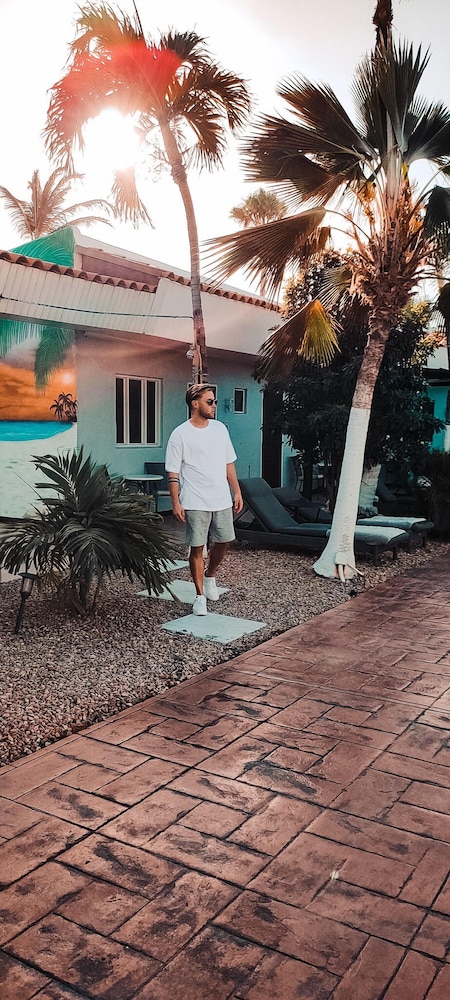 Arubiana Inn — Hotel building in Noord, Aruba