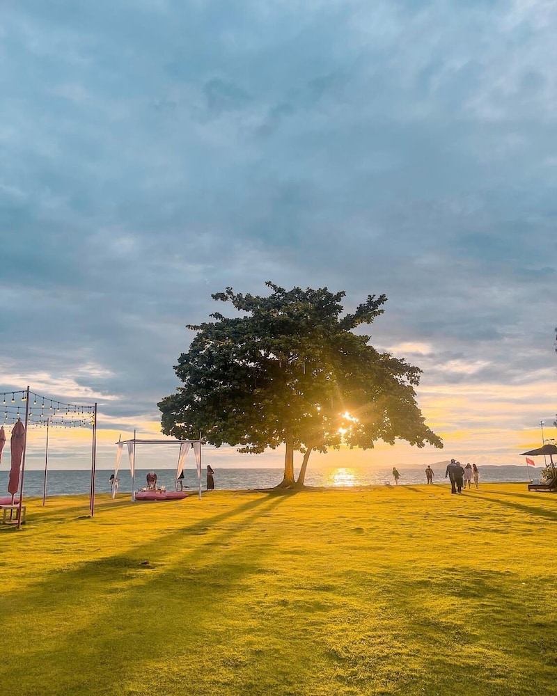 Ana Anan Resort & Villas Pattaya — Beach in Sattahip, Chonburi