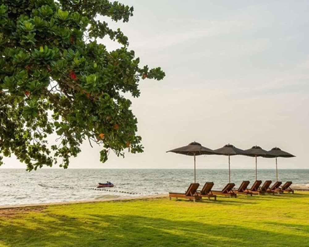 Ana Anan Resort & Villas Pattaya — Beach in Sattahip, Chonburi