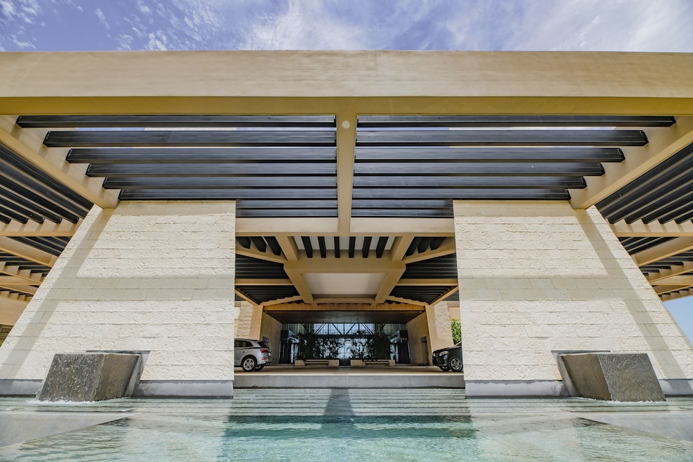 Atelier Playa Mujeres - Adults Only - All Inclusive — Hotel building in Playa Mujeres, Quintana Roo