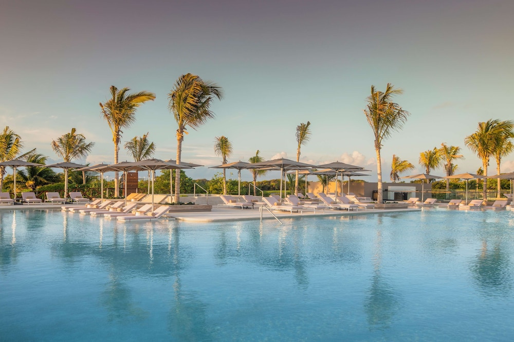 Atelier Playa Mujeres - Adults Only - All Inclusive — Swimming pool in Playa Mujeres, Quintana Roo