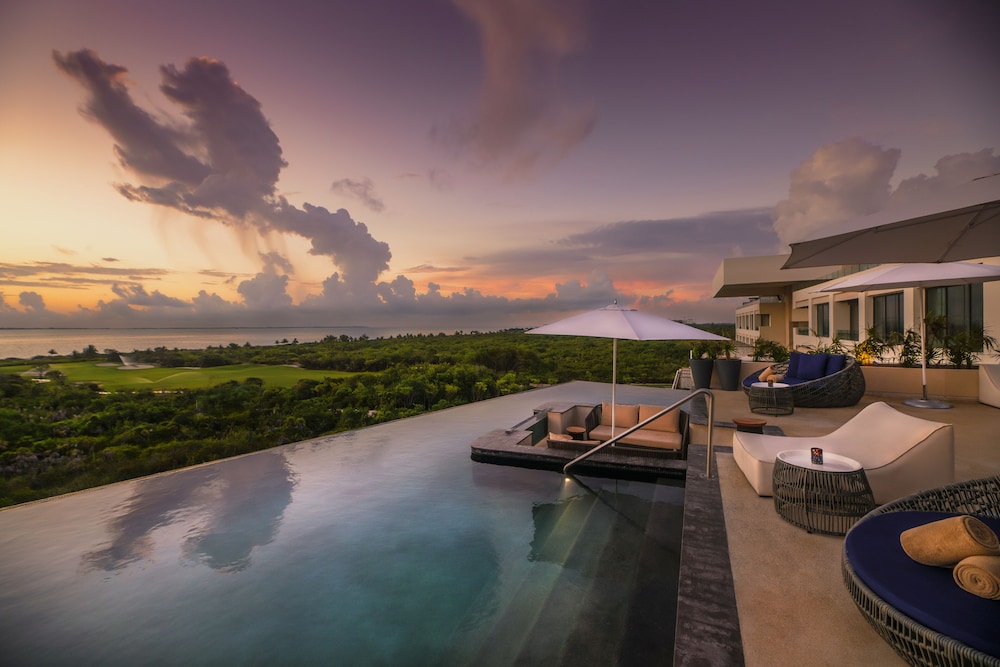 Atelier Playa Mujeres - Adults Only - All Inclusive — Swimming pool in Playa Mujeres, Quintana Roo