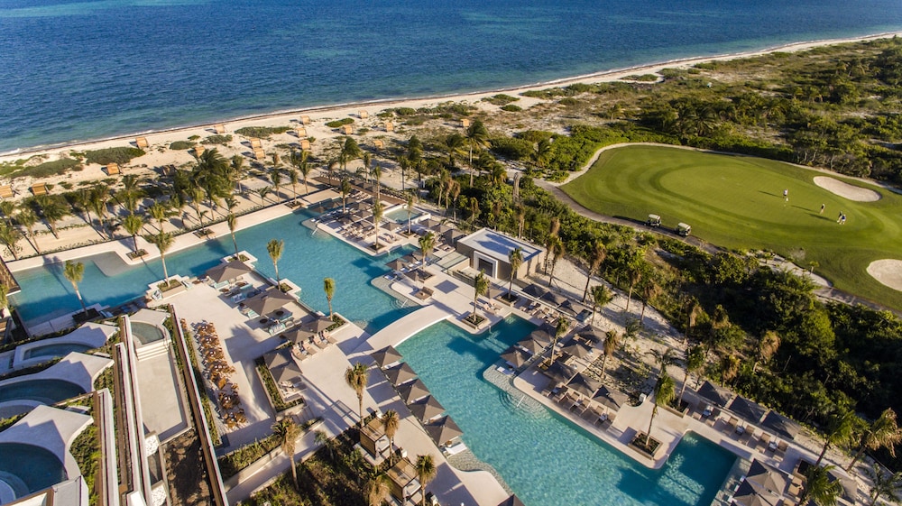 Atelier Playa Mujeres - Adults Only - All Inclusive — Swimming pool in Playa Mujeres, Quintana Roo