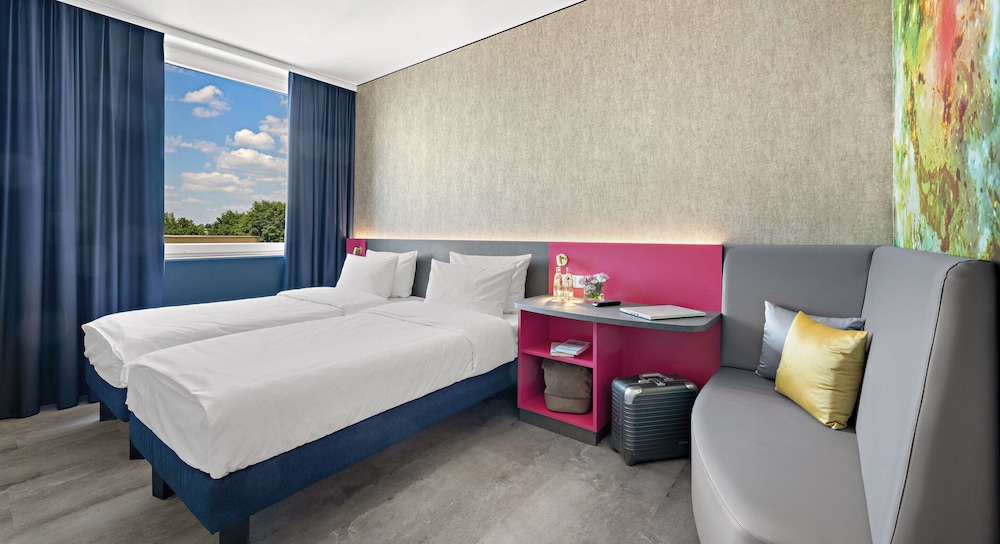 Hey Lou Hotel Nördlingen — Hotel rooms in Nördlingen, Bavaria