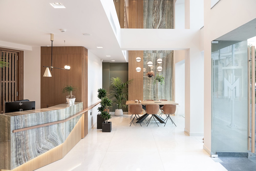 M City Hotel — Hotel building in Chania