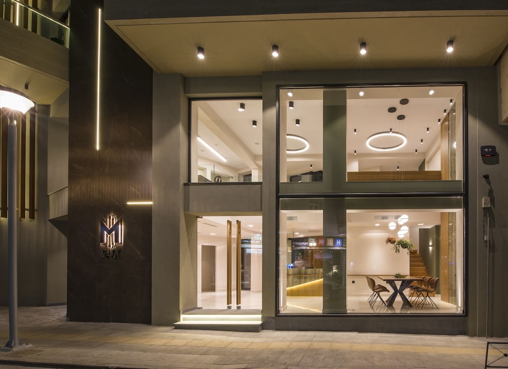 M City Hotel — Hotel building in Chania