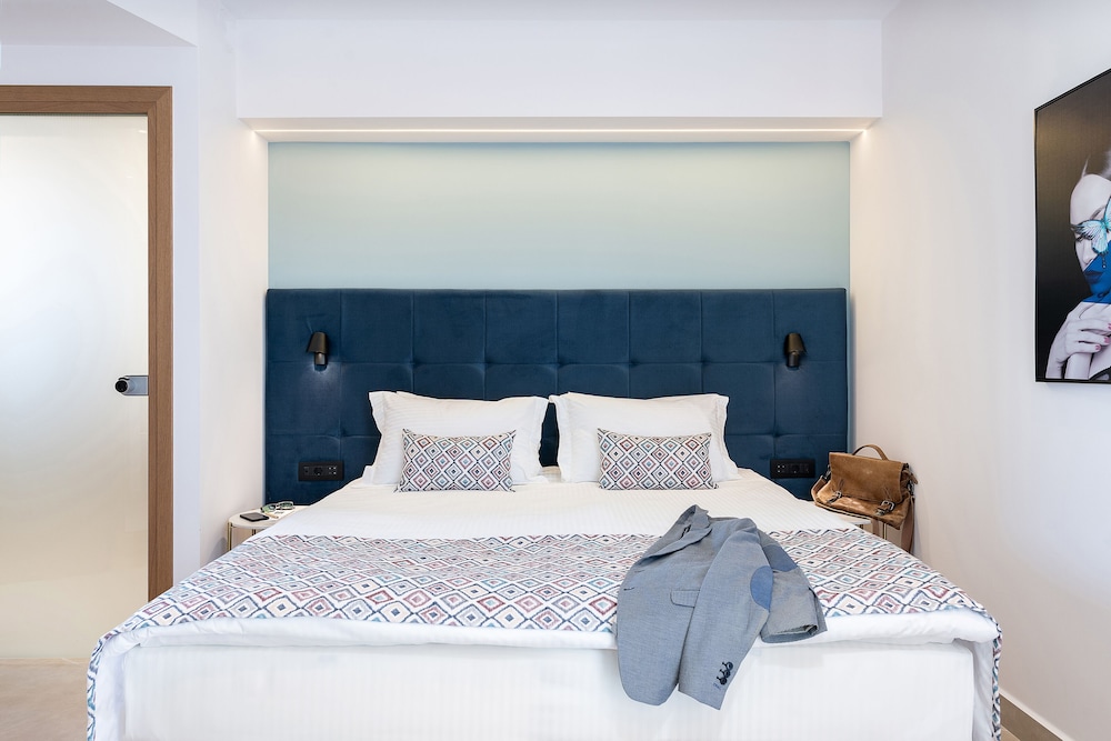 M City Hotel — Hotel rooms in Chania