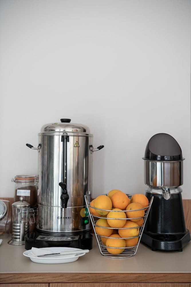 M City Hotel — Restaurant & bars in Chania