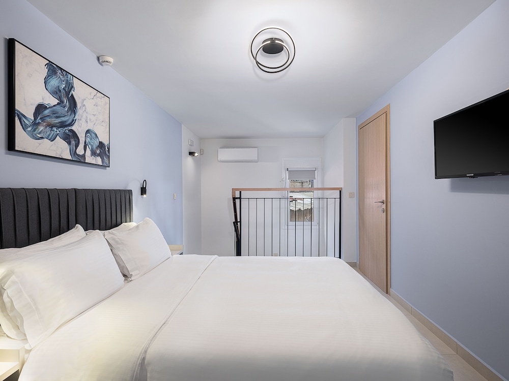 M City Hotel — Hotel rooms in Chania