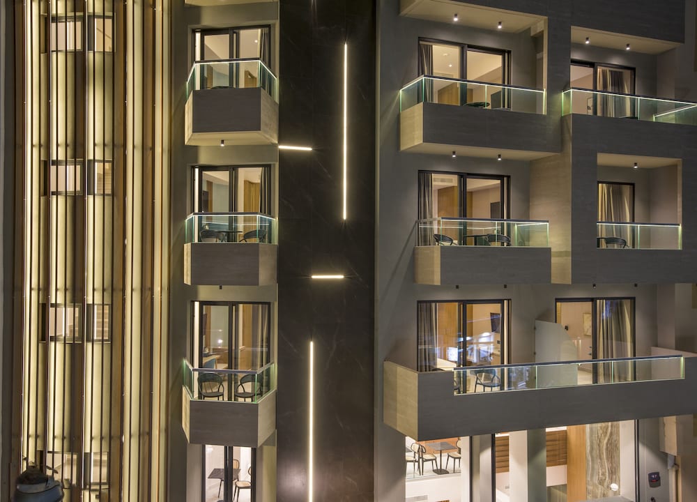 M City Hotel — Hotel building in Chania