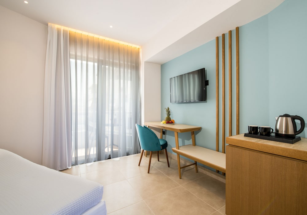 M City Hotel — Hotel rooms in Chania