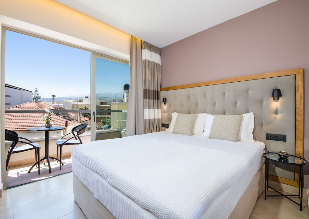 M City Hotel — Hotel rooms in Chania