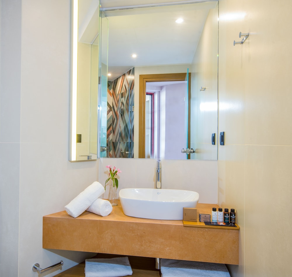 M City Hotel — Hotel rooms in Chania