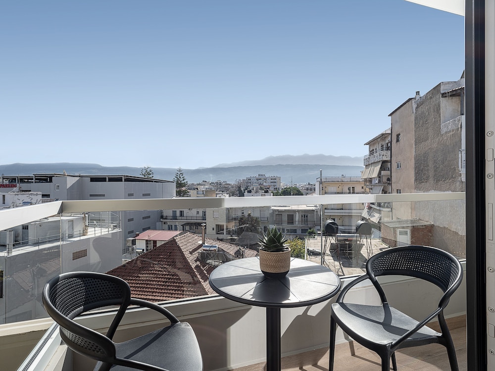 M City Hotel — Attractions in the area in Chania