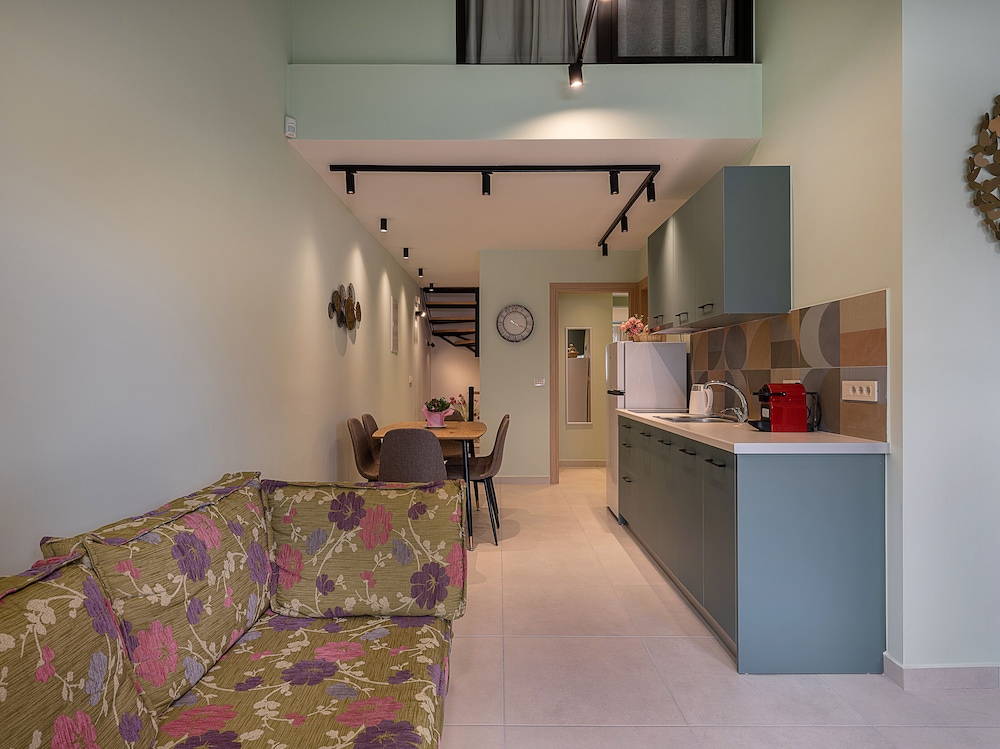 M City Hotel — Hotel rooms in Chania