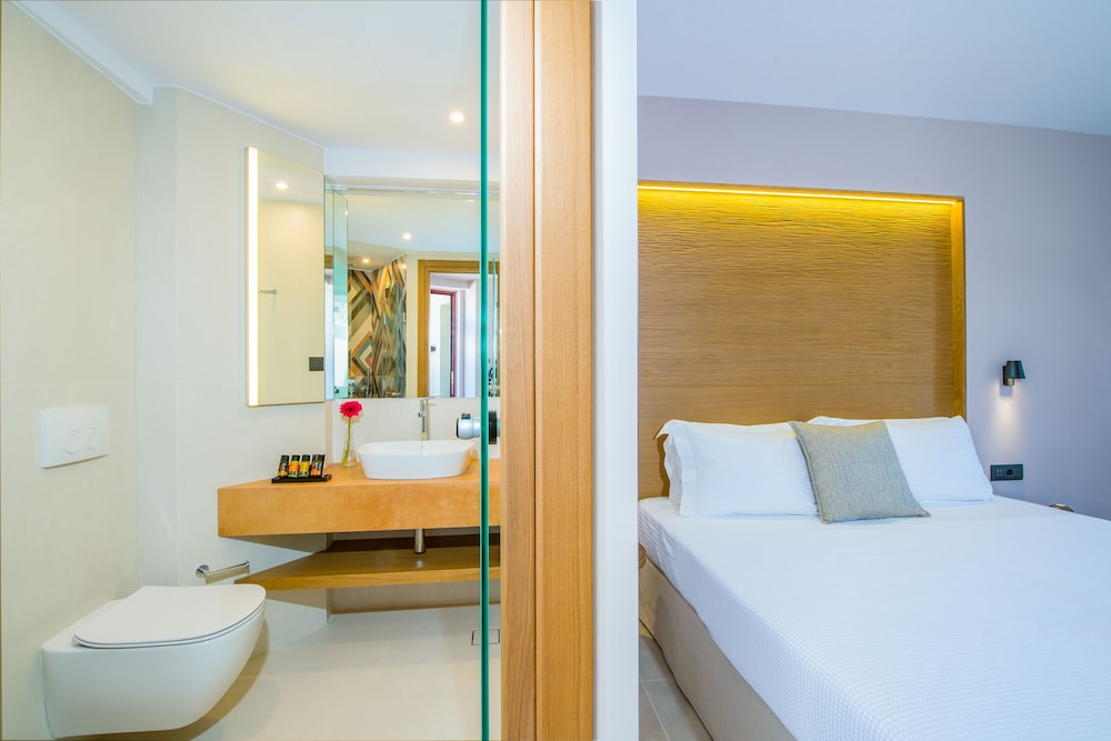 M City Hotel — Hotel rooms in Chania