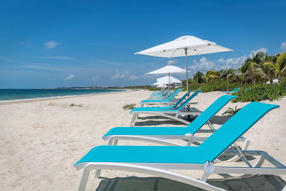 Catalonia Grand Costa Mujeres All Suites & Spa - All Inclusive — Beach in Playa Mujeres, Quintana Roo