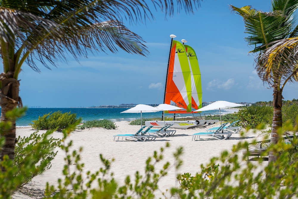 Catalonia Grand Costa Mujeres All Suites & Spa - All Inclusive — Beach in Playa Mujeres, Quintana Roo