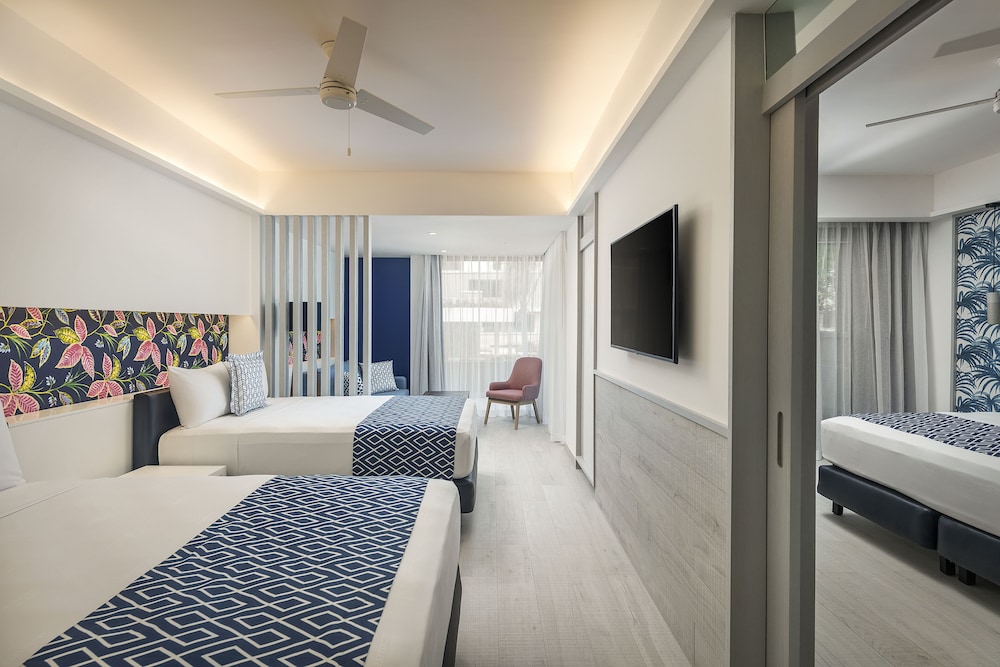 Catalonia Grand Costa Mujeres All Suites & Spa - All Inclusive — Hotel rooms in Playa Mujeres, Quintana Roo