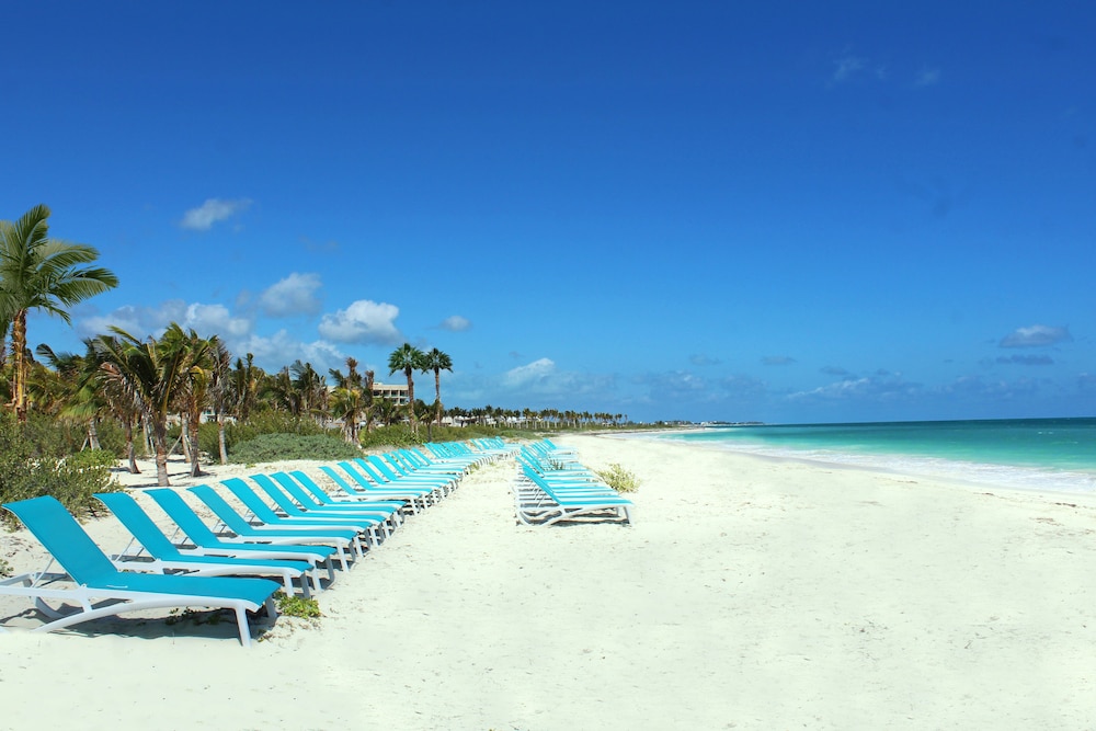 Catalonia Grand Costa Mujeres All Suites & Spa - All Inclusive — Beach in Playa Mujeres, Quintana Roo