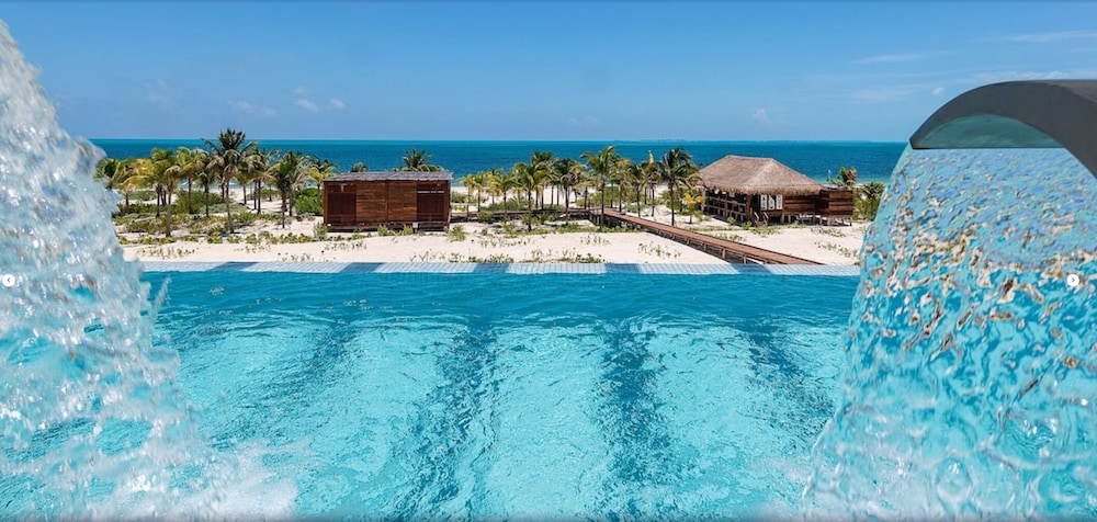 Catalonia Grand Costa Mujeres All Suites & Spa - All Inclusive — Beach in Playa Mujeres, Quintana Roo