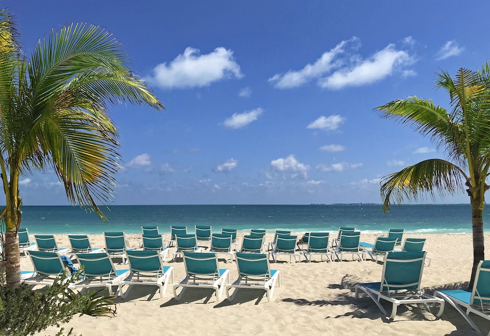 Catalonia Grand Costa Mujeres All Suites & Spa - All Inclusive — Beach in Playa Mujeres, Quintana Roo