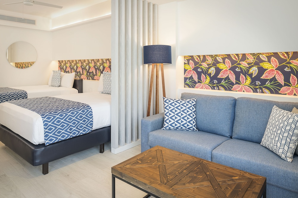 Catalonia Grand Costa Mujeres All Suites & Spa - All Inclusive — Hotel rooms in Playa Mujeres, Quintana Roo