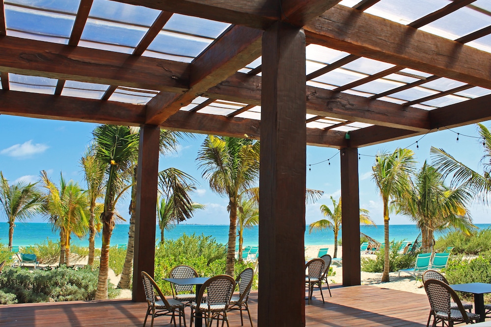 Catalonia Grand Costa Mujeres All Suites & Spa - All Inclusive — Restaurant & bars in Playa Mujeres, Quintana Roo