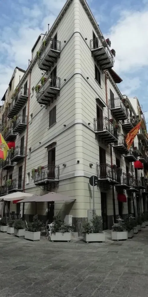 La Serenissima Hotel
