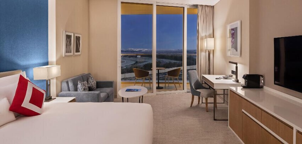 JA Lake View Hotel, Dubai — Hotel rooms in Dubai