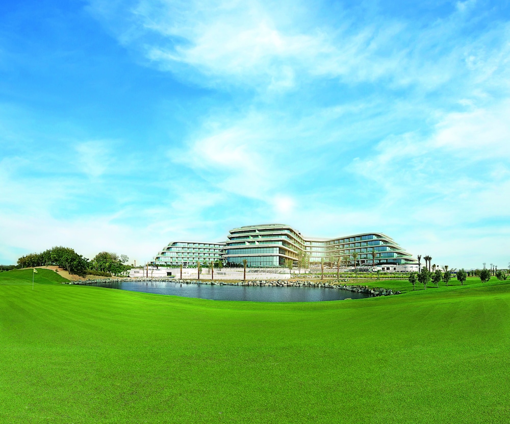 JA Lake View Hotel, Dubai — Hotel building in Dubai