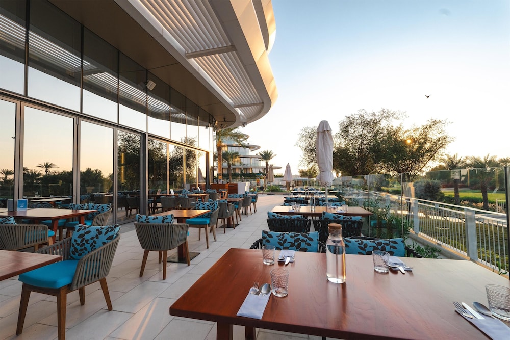 JA Lake View Hotel, Dubai — Restaurant & bars in Dubai