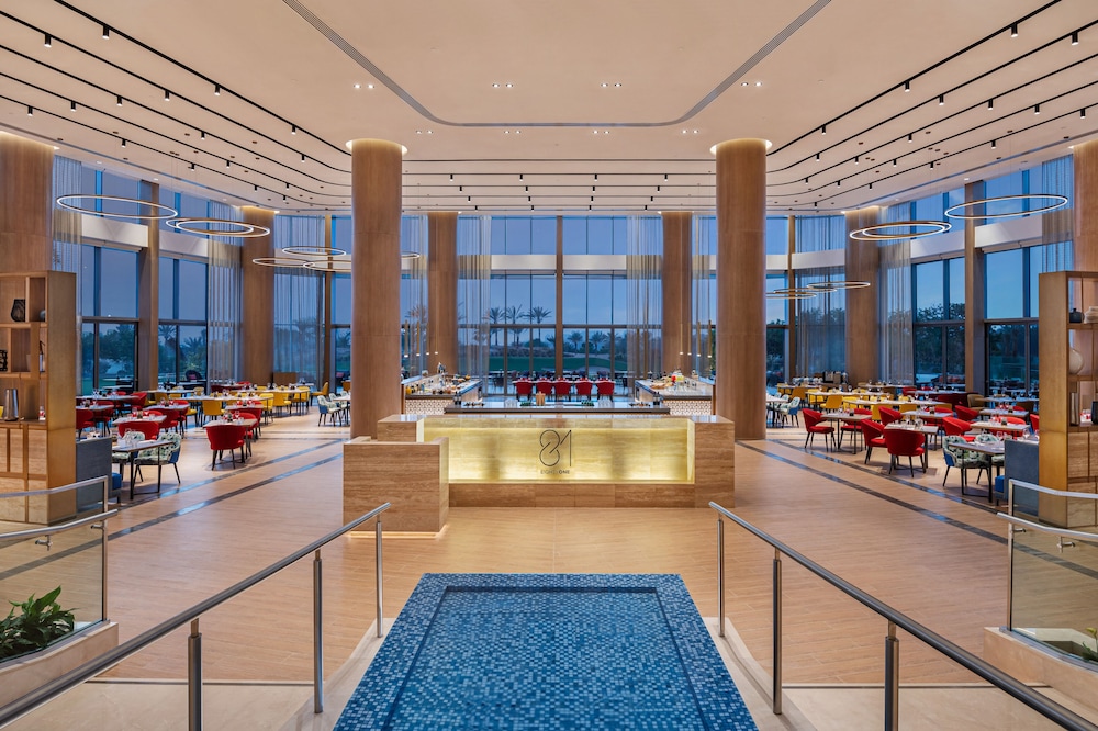 JA Lake View Hotel, Dubai — Restaurant & bars in Dubai