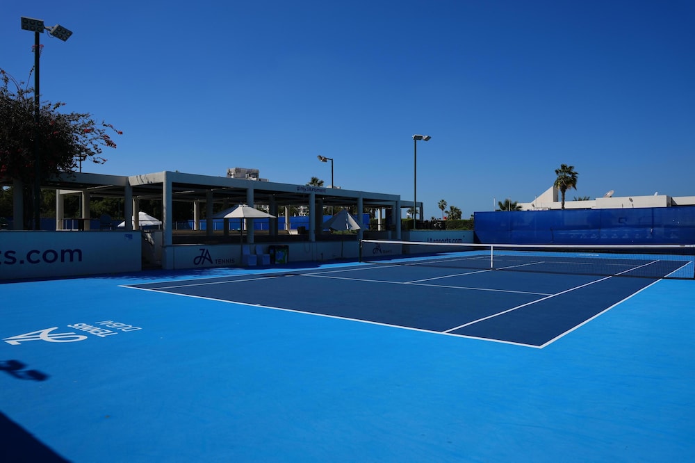 JA Lake View Hotel, Dubai — Sports & recreation in Dubai