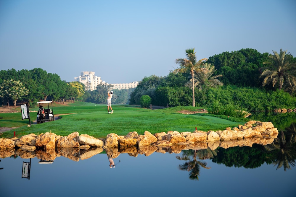 JA Lake View Hotel, Dubai — Sports & recreation in Dubai