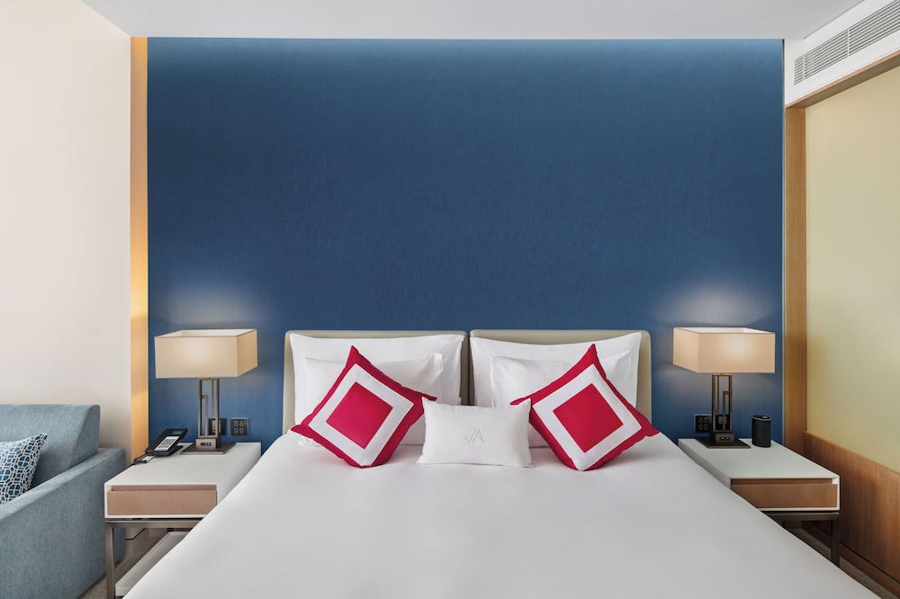 JA Lake View Hotel, Dubai — Hotel rooms in Dubai