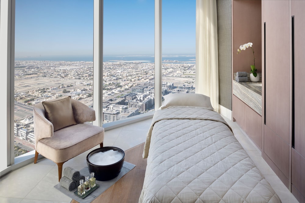 Address Sky View, Downtown Dubai — Hotel rooms in Dubai