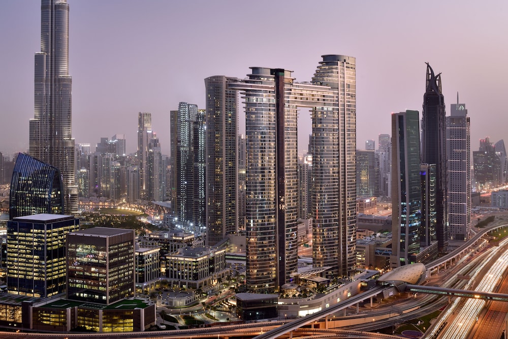 Address Sky View, Downtown Dubai — Hotel building in Dubai