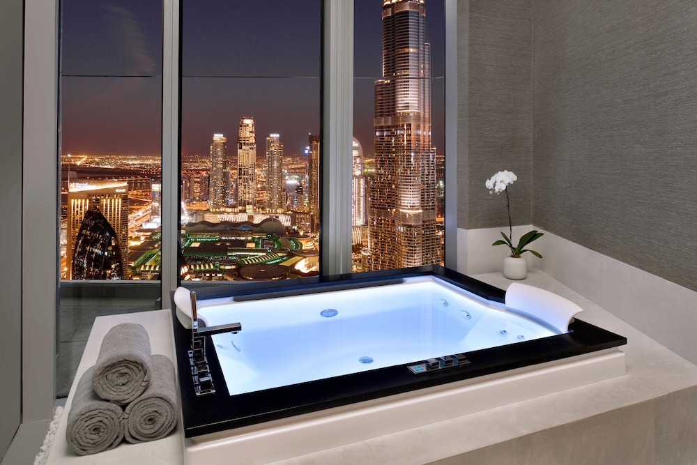 Address Sky View, Downtown Dubai — Hotel rooms in Dubai